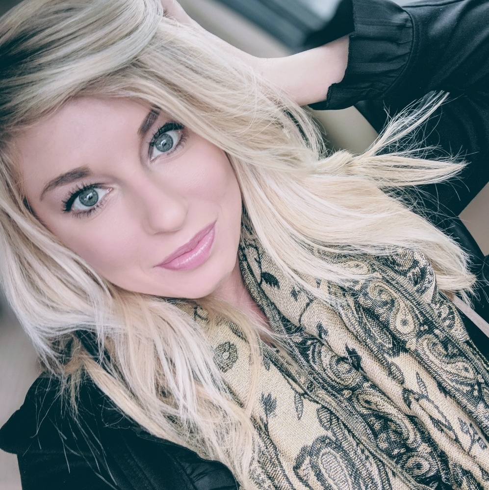 Hello Lovelies, I'm Becca ♥️♥️